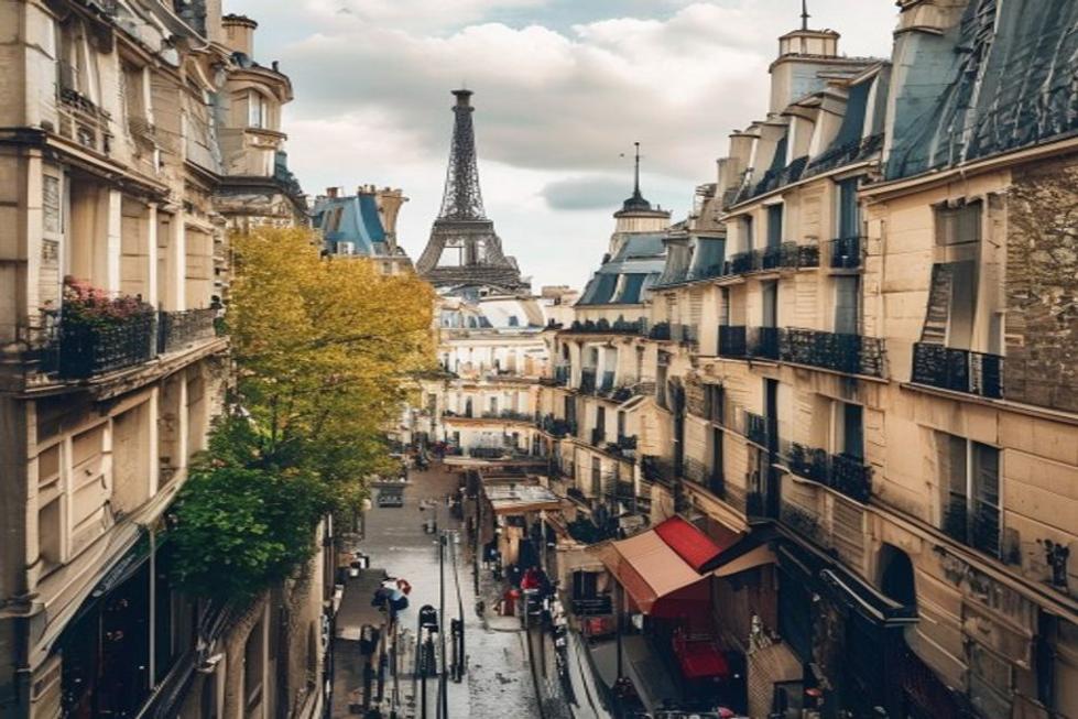 Vista deslumbrante das ruas e arquitetura histórica de Paris.