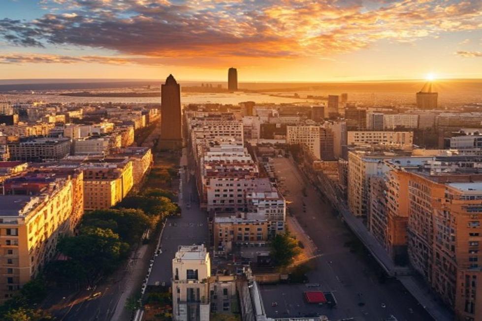 Vista panorâmica de Buenos Aires com o Obelisco ao pôr do sol.
