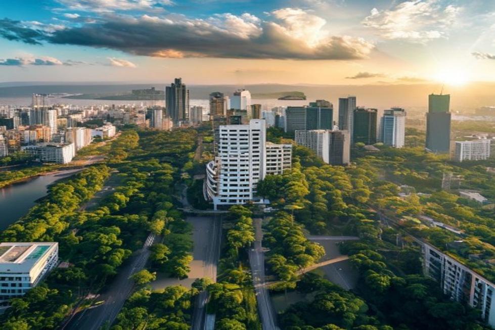 Vista panorâmica da cidade de Curitiba, incluindo arquitetura moderna e espaços verdes.